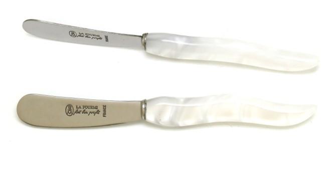Couteau à beurre Pois Blancs - Ensemble à table